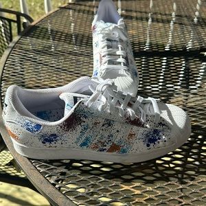 Adidas superstar size 10 m